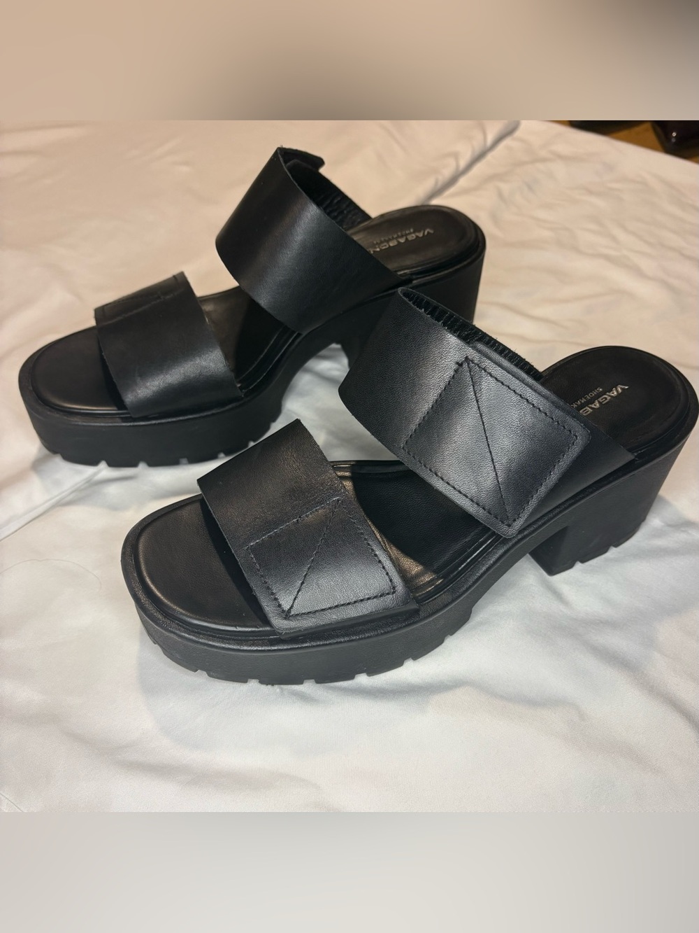 Vagabond Black Chunky Leather Slide Mules - Picture 2 of 3